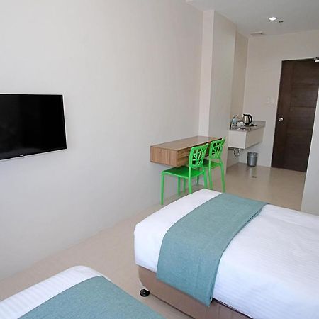 ซูโกร Hotel บาโคลอด ภายนอก รูปภาพ