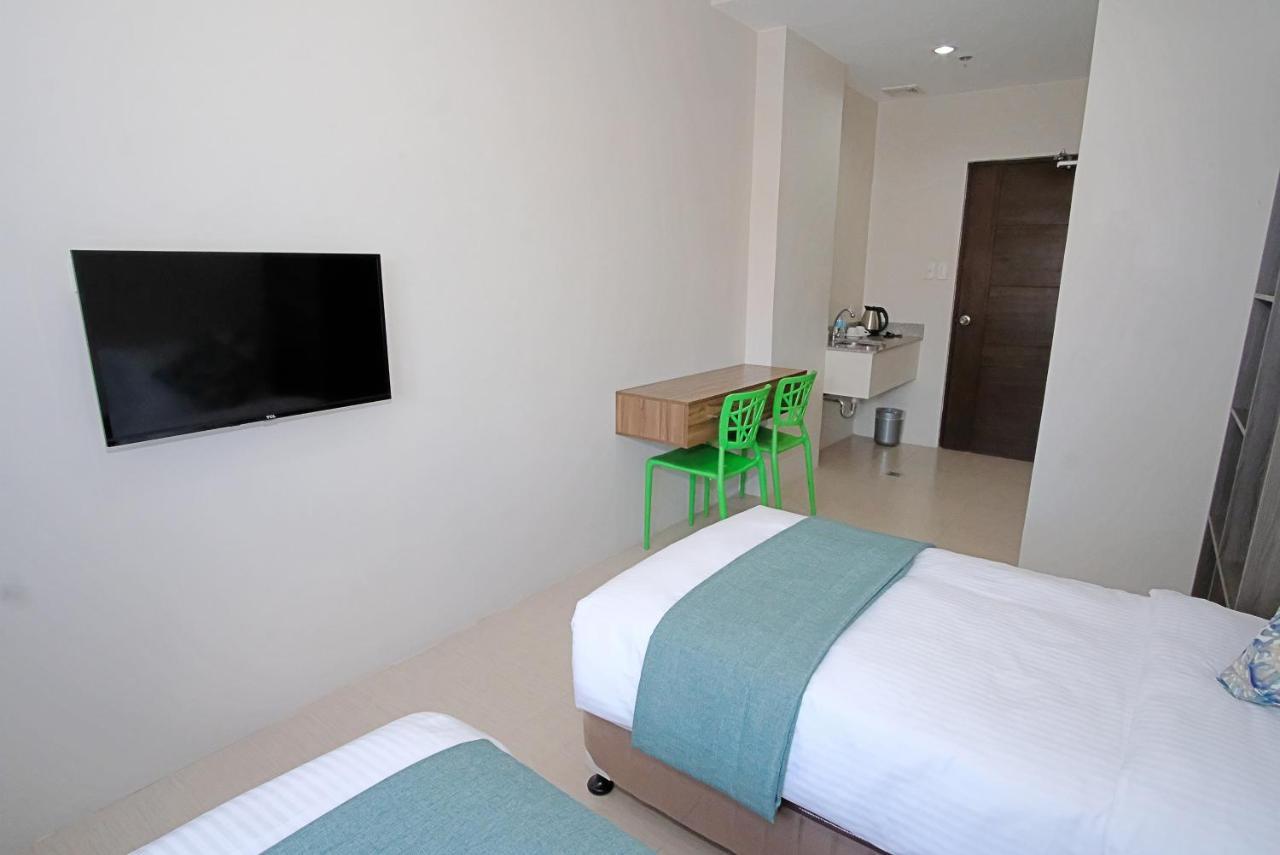 ซูโกร Hotel บาโคลอด ภายนอก รูปภาพ